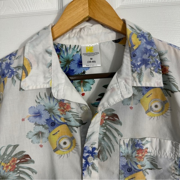 Despicable Me Minions Hawaiian button down shirt, size M (38-40) - Picture 4 of 10